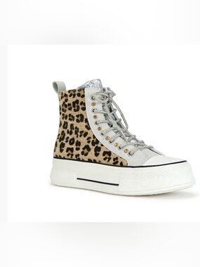 Azalea Wang Zephora High Top Sneaker , new w box, sz 6.5